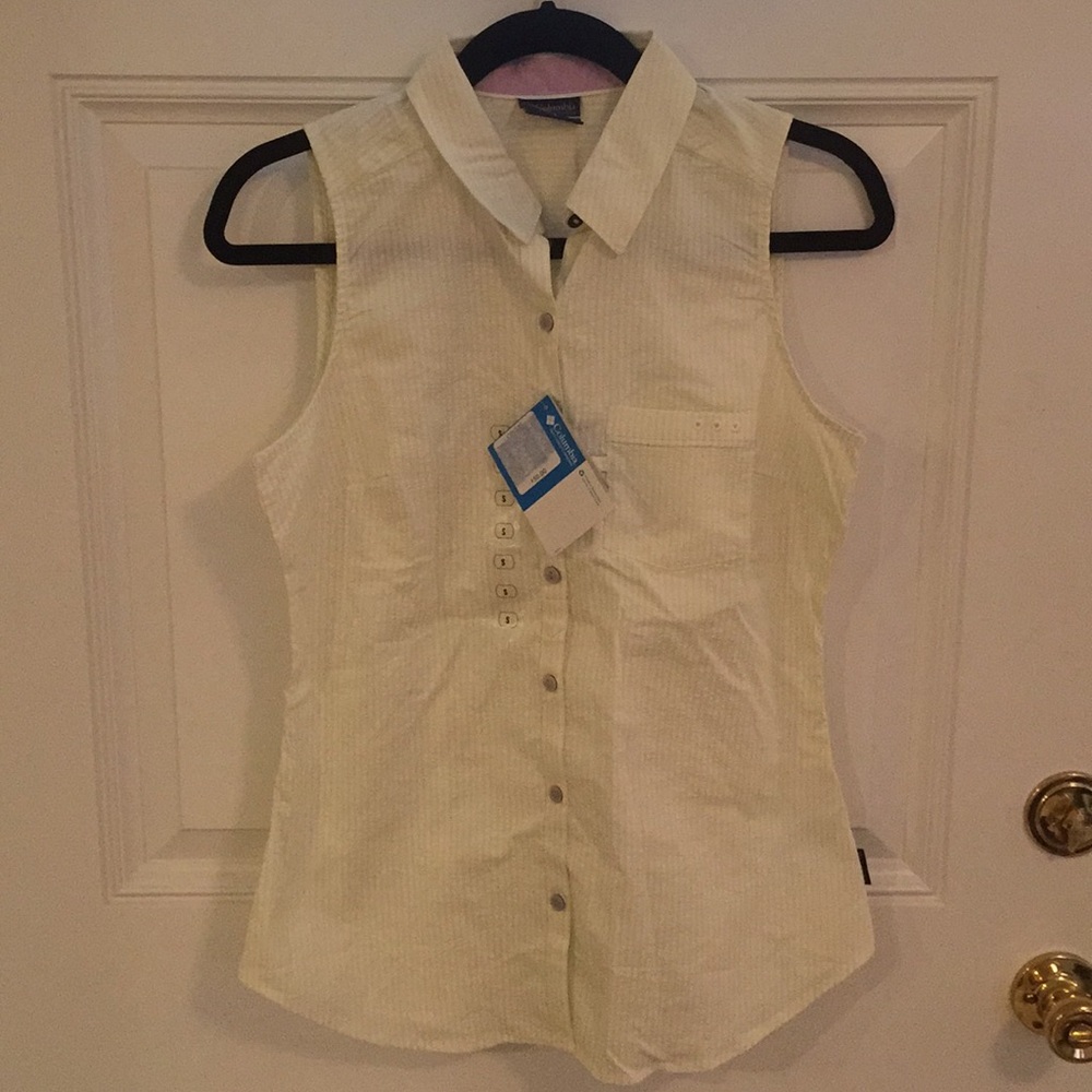 **Brand new** Columbia sleeveless button up